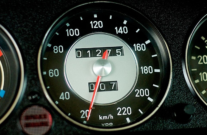 Как проверить реальный пробег автомобиля перед покупкой в 2025 году