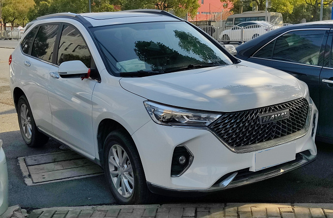 Что выгоднее в 2025: новый китайский кроссовер или проверенная иномарка с пробегом